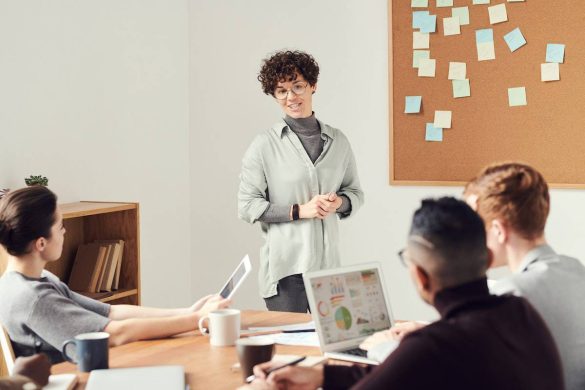 Understanding What People Management Software Is and Its Benefits